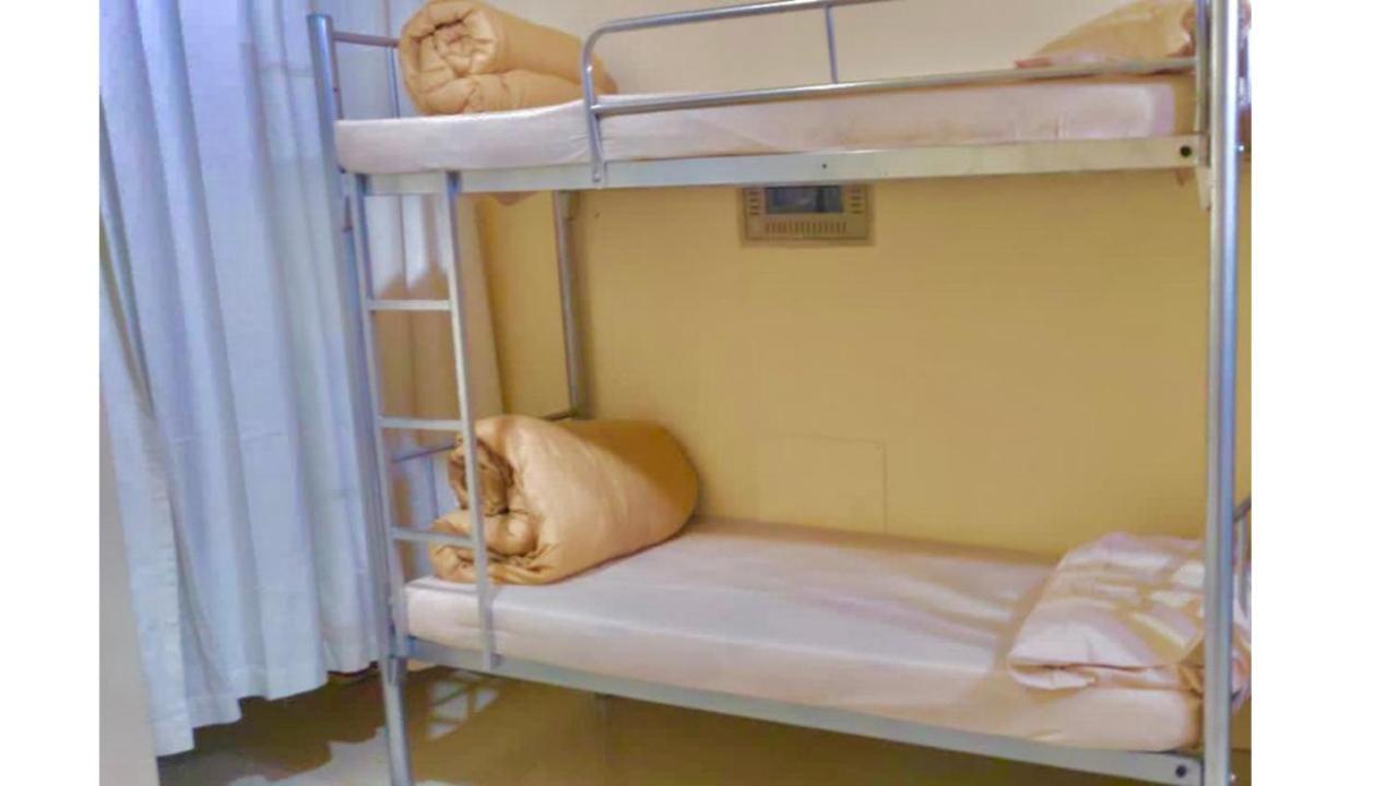 Welcom Tourist Hostel Дубай Екстериор снимка